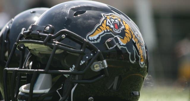 Tiger-Cats Defensive Lineman Adrian Robinson dies