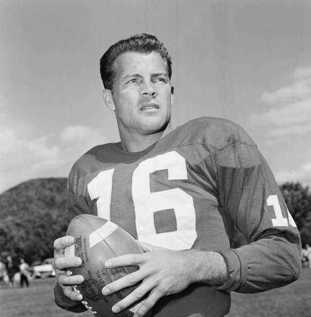 Frank Gifford died suddenly at his home