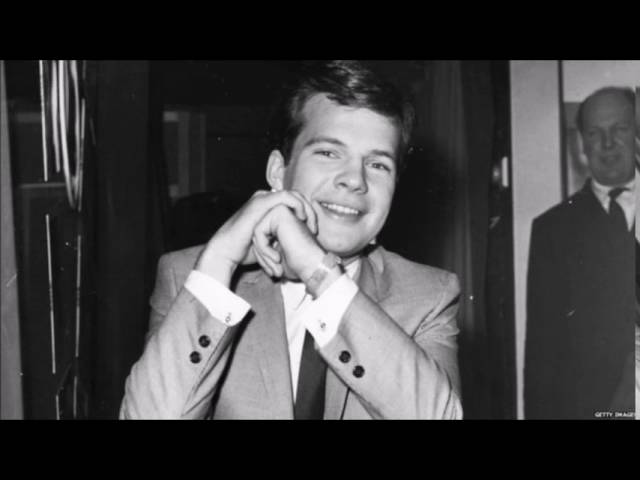 Bobby Vee: 1960s pop singer dies aged 73 14 Bobby Vee: 1960s pop singer dies aged 73 13