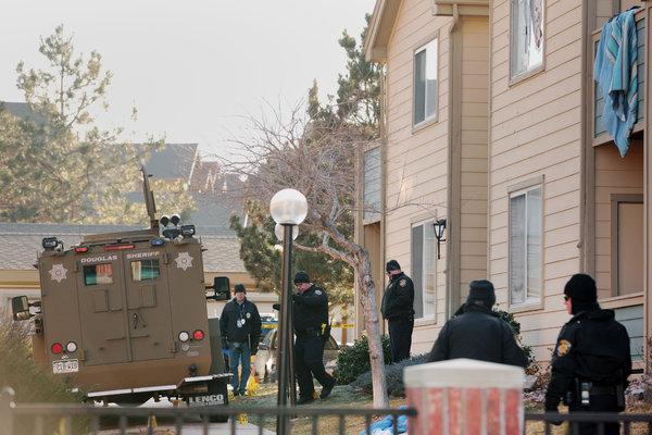 5 victims dead in Aurora shooting Gunman Shooting and 5 officers-wounded