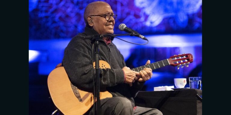 The Cuban singer-songwriter Pablo Milanés dead at age 79